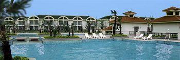 Jiangsu Road Hotel 3*
